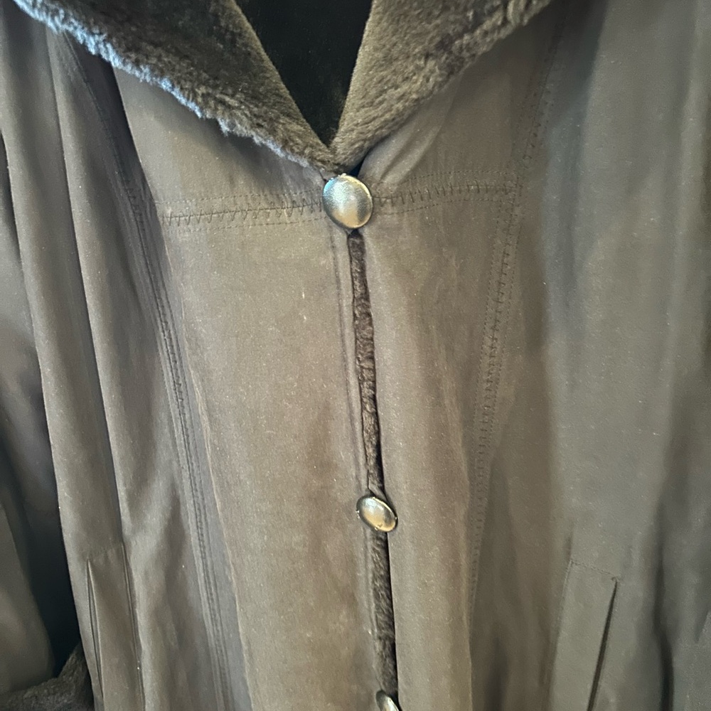 Utex Design Coat - Picture 2 of 3